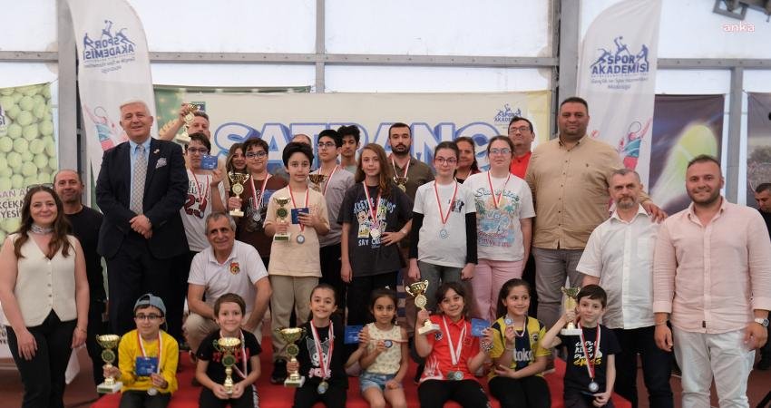 Büyükçekmece Belediyesi tarafından bu yıl ikincisi düzenlenen Geleneksel Yaza Merhaba