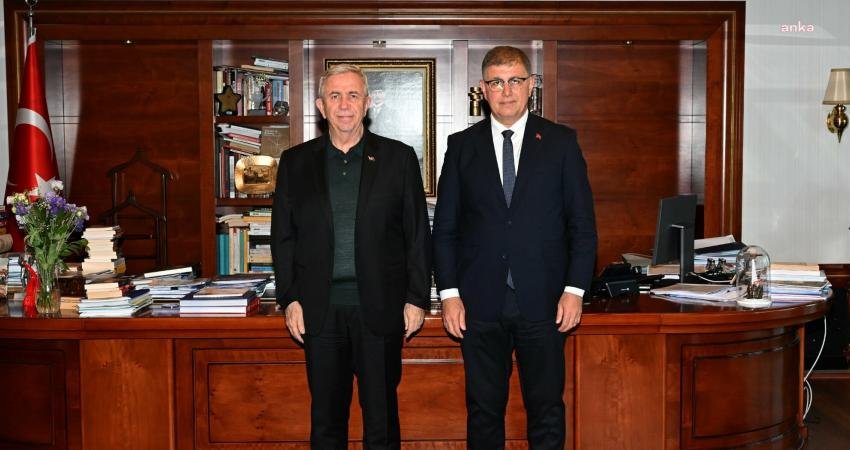 İzmir Büyükşehir Belediye Başkanı Cemil Tugay, Ankara Büyükşehir Belediye Başkanı