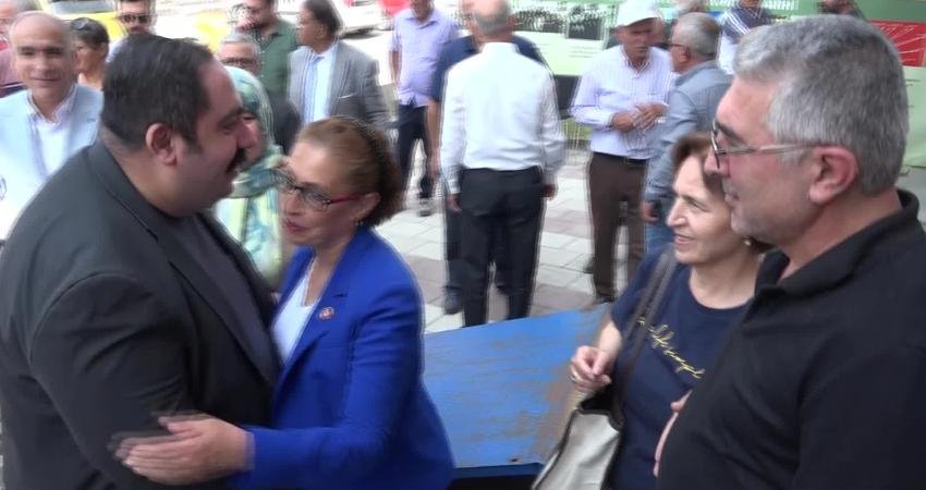 Kurban Bayramı dolayısıyla CHP Malatya İl Başkanlığında bayramlaşma gerçekleştirildi. İl