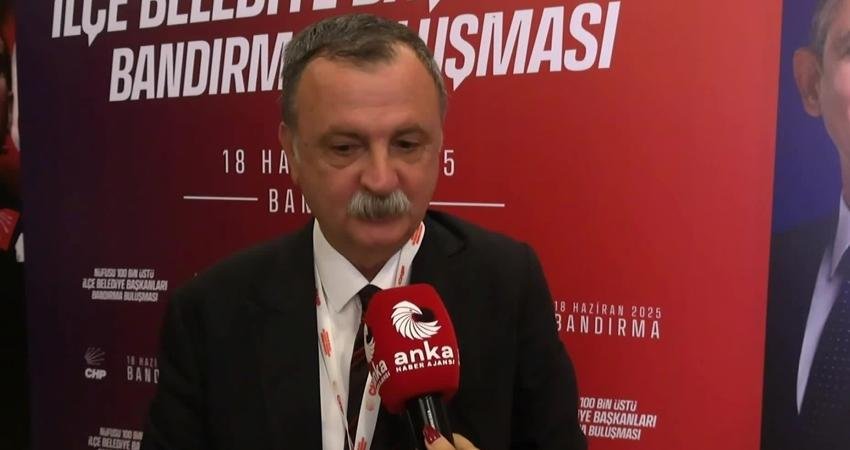CHP'nin Bandırma'da düzenlediği İlçe Belediye Başkanları Toplantısı'na katılan Yunusemre Belediye