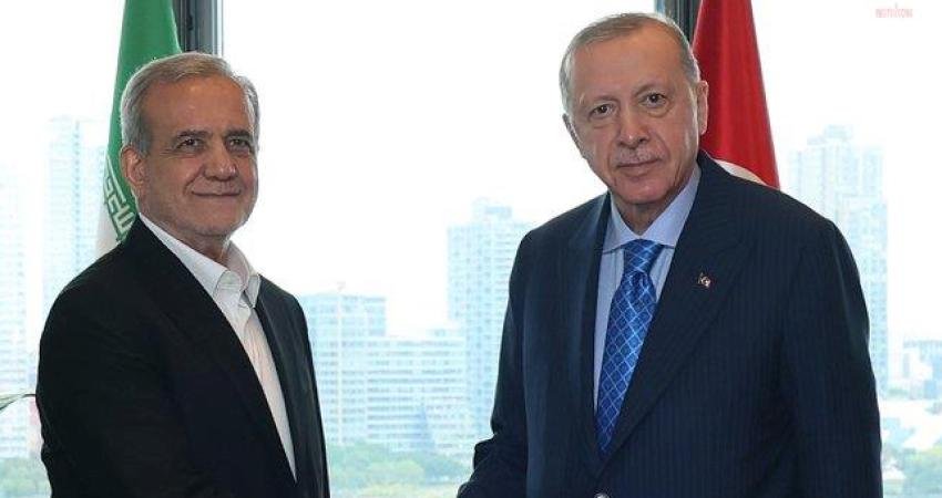 Cumhurbaşkanı Recep Tayyip Erdoğan, İran Cumhurbaşkanı Mesud Pezeşkiyan ile bir