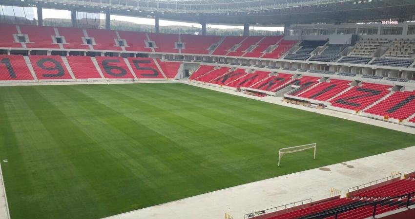 2016 yılında yıkılan ve Sazova Mahallesine yeniden yapılan Eskişehir Atatürk