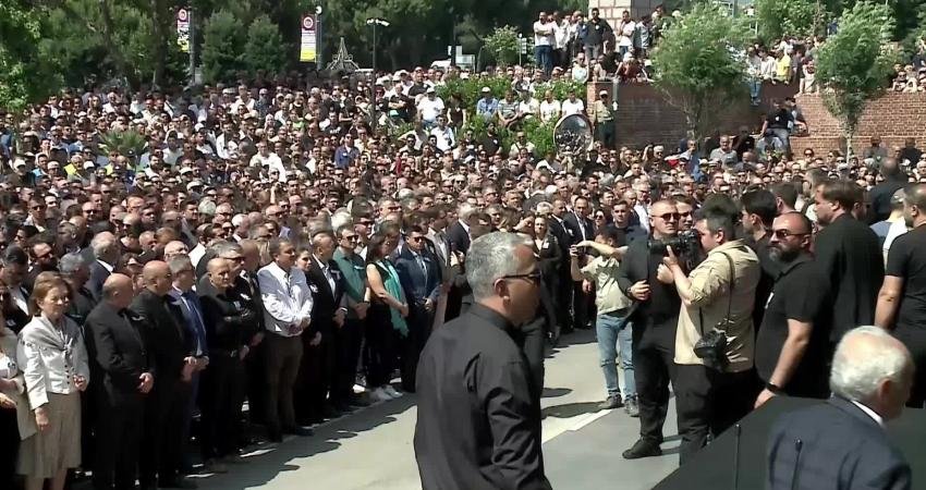Geçirdiği kaza sonucu 48 yaşında haşatını kaybeden Manisa Büyükşehir Belediye