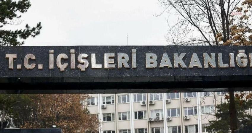 İçişleri Bakanlığı'ndan yapılan açıklamada, İstanbul'un Avcılar, Büyükçekmece, Gaziosmanpaşa ile Adana'nın
