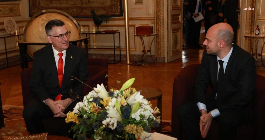 İsrail Dışişleri Bakanı Gideon Saar, Fransa Dışişleri Bakanı Jean-Noel Barrot