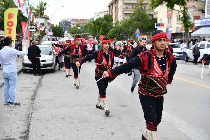 Mamak Belediyesi, İstanbul’un Fethi’nin 572. yıl dönümünü düzenlediği anlamlı bir