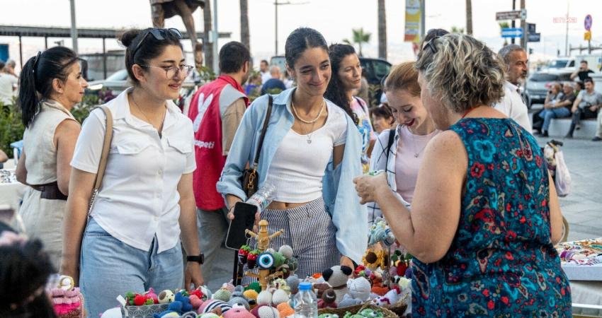 Kadın üreticileri desteklemek amacıyla Karşıyaka Belediyesi tarafından düzenlenen El Emeği