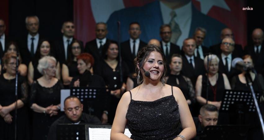 Konak Belediyesi Türk Halk Müziği Topluluğu’nun düzenlediği “Doğu’dan Sesler” konseri,