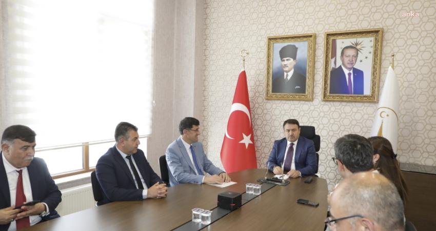 Kütahya Valisi Musa Işın başkanlığında düzenlenen "Sahipsiz Hayvanları Koruma Birliği