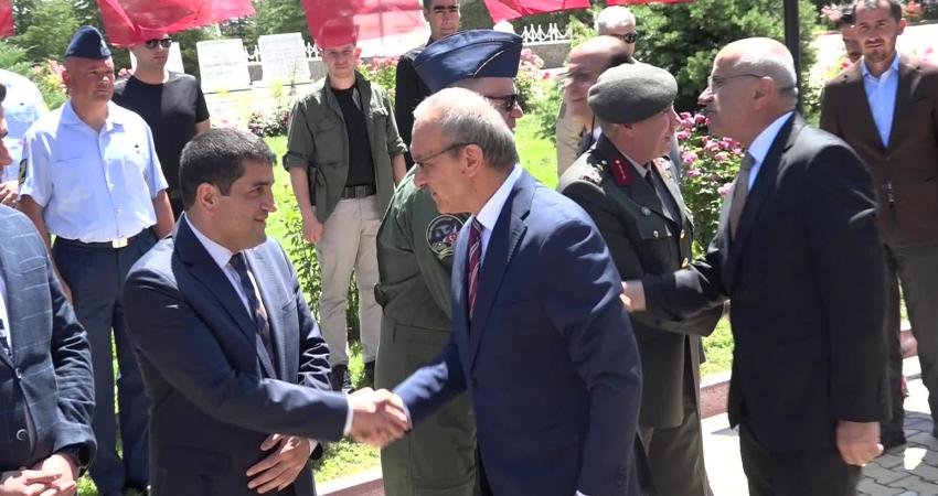 Malatya Valisi Seddar Yavuz, Kurban Bayramı arifesinde kent protokolüyle birlikte