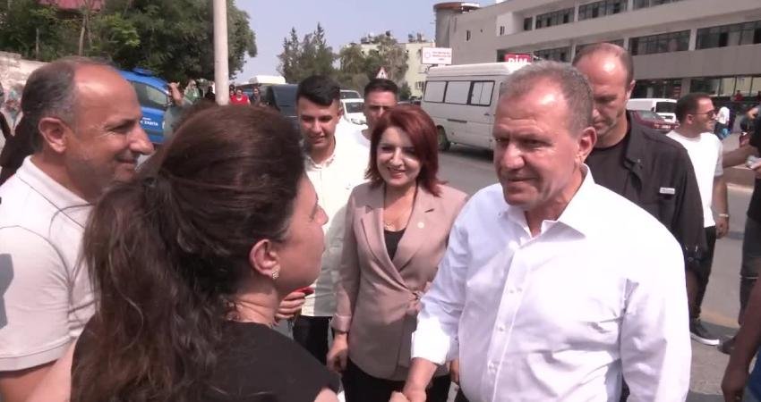 Mersin Büyükşehir Belediye Başkanı Vahap Seçer, Toroslar ilçesi Güneykent Pazar