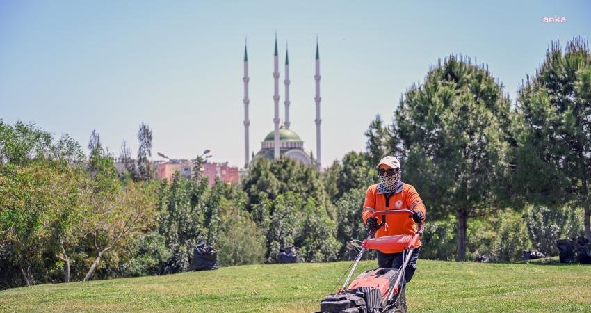 Mersin Büyükşehir Belediyesi, "Paylaştıkça bereket, birlikteyken bayram olur" sloganıyla yurttaşların