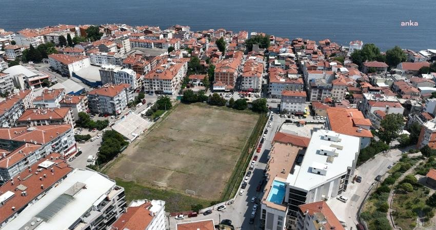 Mudanya Belediyesi, haziran ayı meclis toplantısında aldığı kararla ilçe stadını