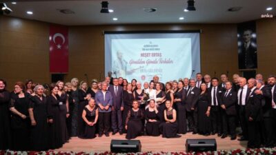 Keçiören Belediyesi, Neşet Ertaş'ı anma konseri düzenledi. Vatandaşlardan yoğun ilgi