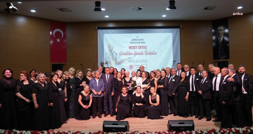 Keçiören Belediyesi, Neşet Ertaş'ı anma konseri düzenledi. Vatandaşlardan yoğun ilgi