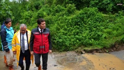 Ortahisar Belediye Başkanı Ahmet Kaya, şiddetli yağıştan etkilenen mahallelerde incelemelerde
