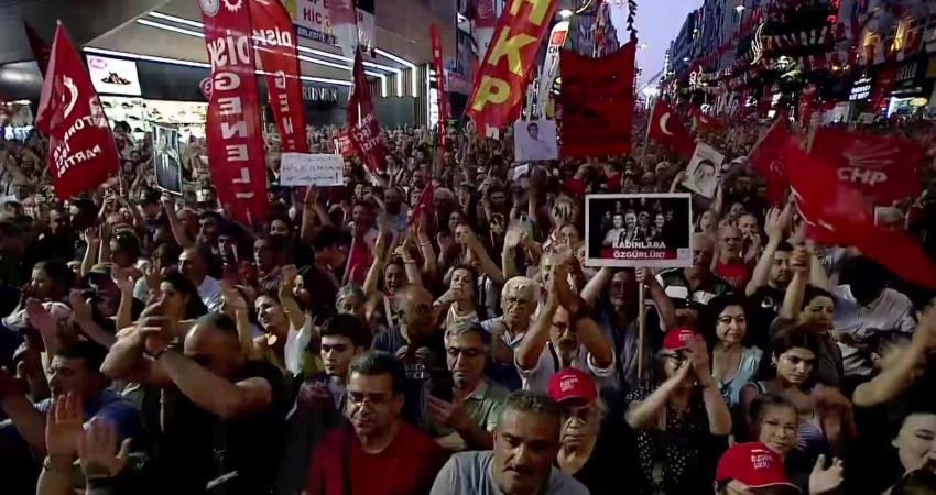 CHP Genel Başkanı Özgür Özel, Cumhurbaşkanı ve AK Parti Genel