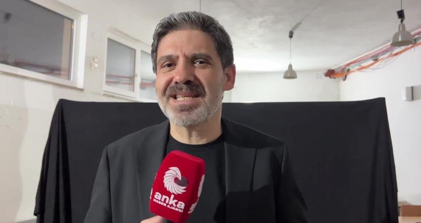 Türkiye’de başladıkları akustik konser serisine Avrupa’da devam eden sanatçılar Ender