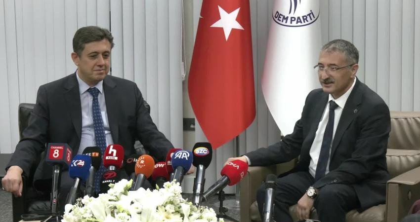 Gelecek Partisi heyeti, DEM Parti'ye bayram ziyaretinde bulundu. DEM Parti