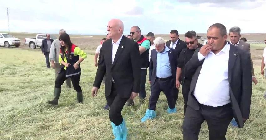 Türkiye Ziraat Odaları Birliği (TZOB) Genel Başkanı Şemsi Bayraktar, Aksaray’a giderek dolu