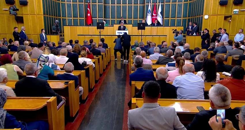 G Gelecek Partisi Genel Başkanı Ahmet Davutoğlu, İsrailli eski futbolcu ve