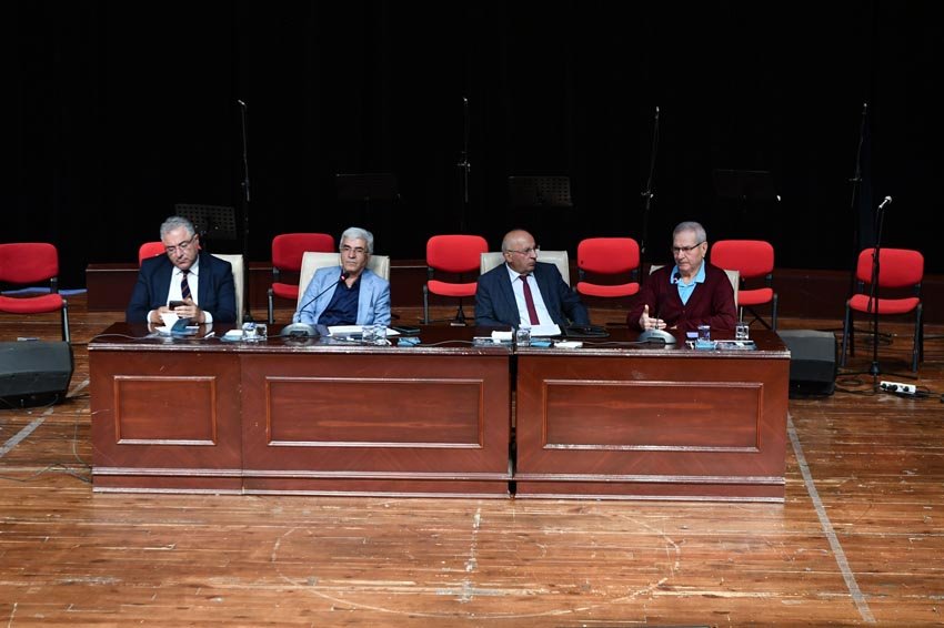 Mamak Belediyesi, Emekliler Günü’nde emeklilere yönelik anlamlı bir etkinliğe imza