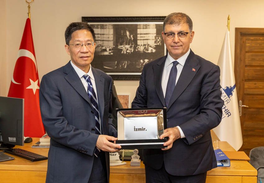 İzmir Büyükşehir Belediye Başkanı Dr. Cemil Tugay, Çin’in Sichuan Eyalet