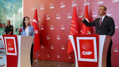 Cumhuriyet Halk Partisi Genel Başkanı Özgür Özel, partisinin Genel Merkezinde