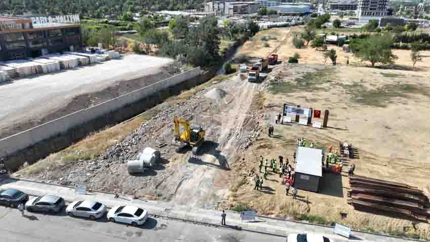 ASKİ’den Keçiören’e 728 milyon TL’lik altyapı hamlesi Ankara’nın en büyük ilçelerinden biri olan Keçiören, uzun yıllar ihmal
