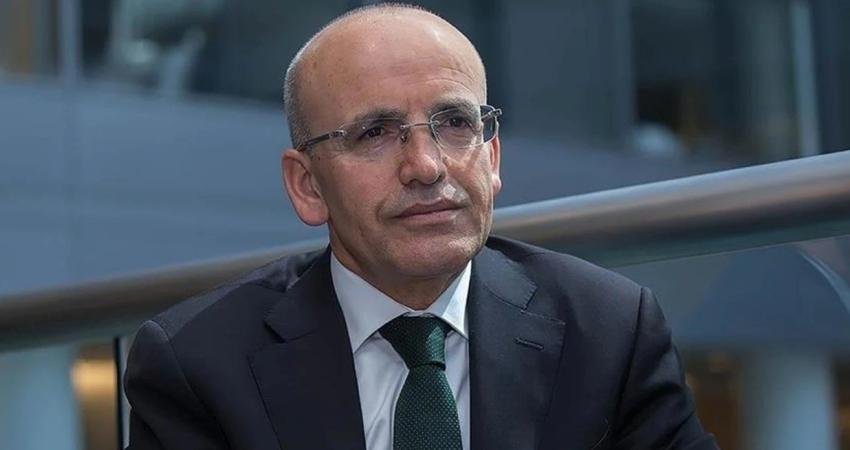 Hazine ve Maliye Bakanı Mehmet Şimşek, enflasyon beklentilerini açıklayarak, yıl