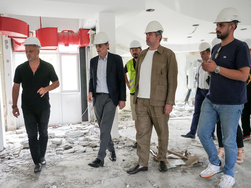 Başkan Beşikcioğlu, Yunus Emre Spor ve Kültür Merkezi’ndeki yenileme çalışmalarını yerinde inceledi Etimesgut Belediyesi, mevcut hizmetlerin kalitesini ve fiziki koşullarını iyileştirmek amacıyla