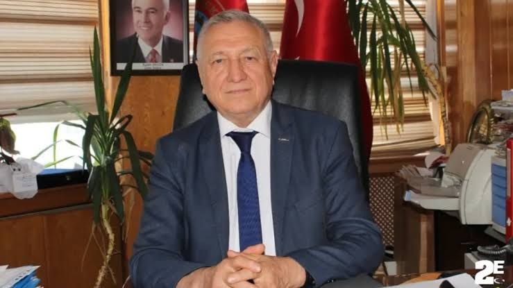 Türkiye Emekliler Derneği (TÜED) Eskişehir Şube Başkanı Muhsin Dilbaz, 1