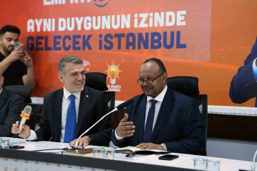 AK Parti İstanbul İl Başkanlığı tarafından düzenlenen söyleşi programında konuşan