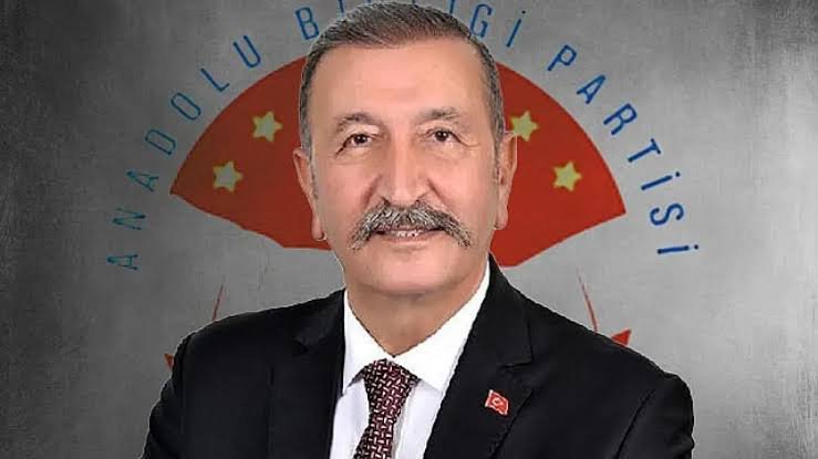 Anadolu Birliği Partisi Genel Başkanı Bedri Yalçın’dan çarpıcı açıklamalar: “Halk