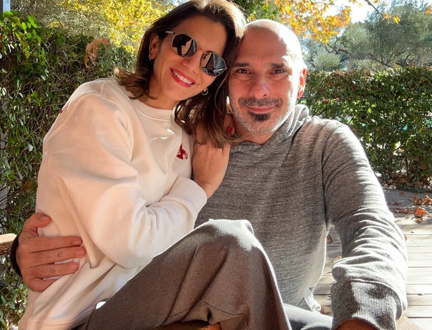 Oyuncu Derya Beşerler ile Gripin grubunun solisti Birol Namoğlu “Bir