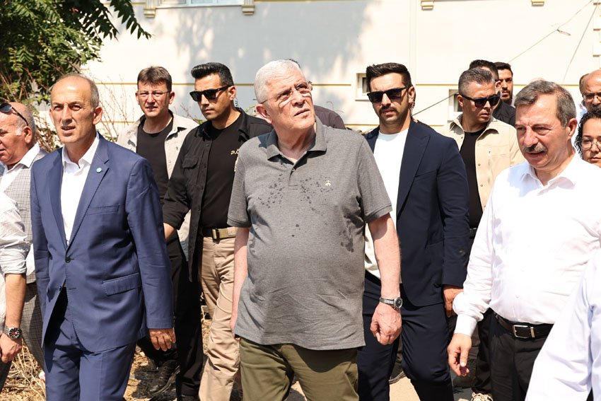 İYİ Parti Genel Başkanı Müsavat Dervişoğlu, yangından etkilenen Bursa'nın Gürsu