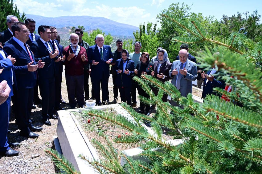 İYİ Parti Genel Başkanı Müsavat Dervişoğlu, Başbağlar’da yapılan katliamla alakalı