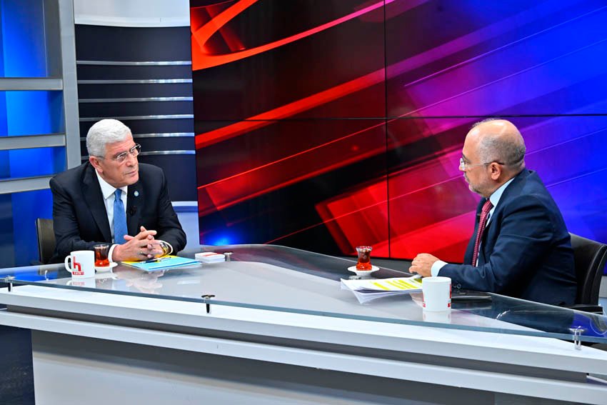 İYİ Parti Genel Başkanı Müsavat Dervişoğlu, CHP'nin cumhurbaşkanı adayı Ekrem İmamoğlu'nun tutukluluğu