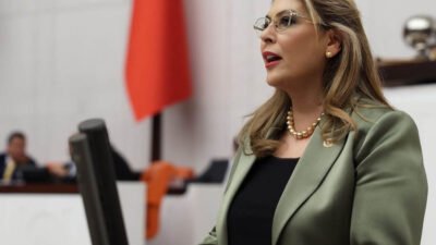 Cumhuriyet Halk Partisi (CHP) Giresun Milletvekili Eczacı Elvan Işık Gezmiş,