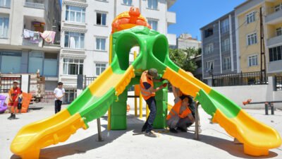 Esenyurt Belediyesi, mahalle sakinlerinin nefes alabileceği yeşil alanları artırmaya devam