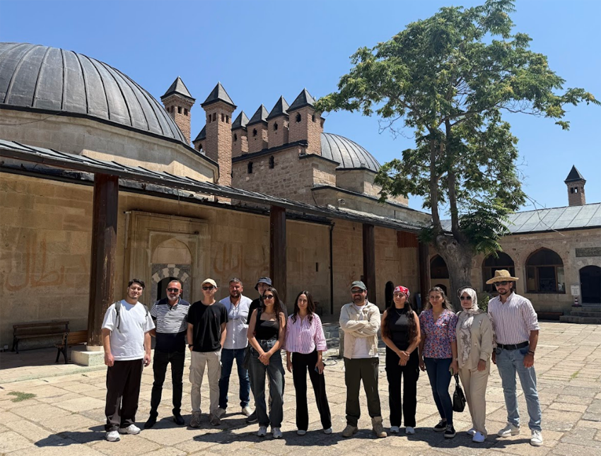 Eskişehir Büyükşehir Belediyesi Gençlik Merkezleri ile Gençlik Servisleri Merkezi iş