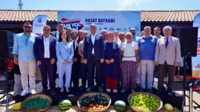 İBB Başkan Vekili Nuri Aslan, Beykoz’da düzenlenen ‘Hasat Bayramı’na katılarak