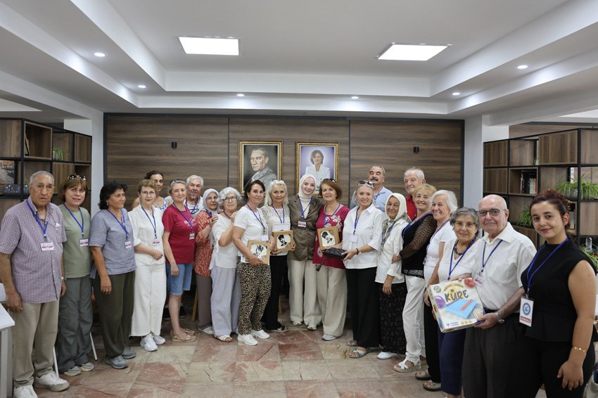 Eskişehir Büyükşehir Belediyesi tarafından kıdemli vatandaşların sosyal yaşamlarını zenginleştirmek amacıyla