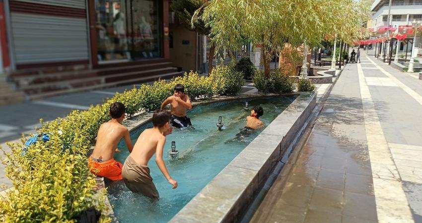 Türkiye'de 25 Temmuz'da 50,5 dereceyle tüm zamanların sıcaklık rekorunun kırıldığı