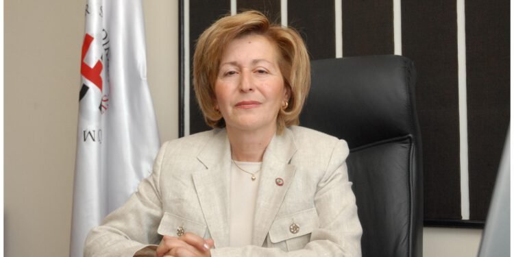 Tüm Eczacı İşverenler Sendikası (TEİS) Genel Başkanı Nurten Saydan, Cizre Devlet Hastanesi'nden