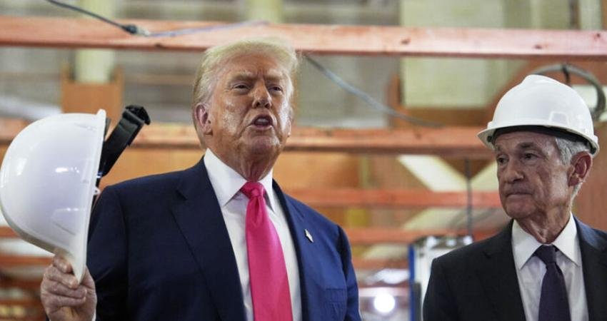  ABD Başkanı Donald Trump, ABD Merkez Bankasını (Fed) ziyaretinde, faiz