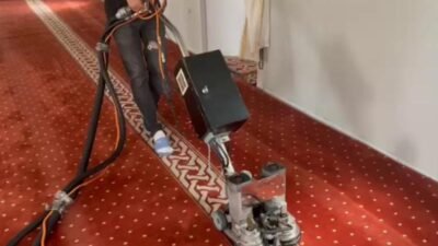 Adıyaman Belediyesi Temizlik İşleri Müdürlüğü'nün kent genelinde başlattığı temizlik seferberliği