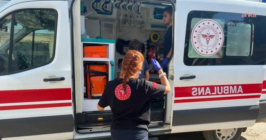 Adıyaman’ın Kahta ilçesinde, ihbara giden polisleri taşıyan aracın kaza yapması