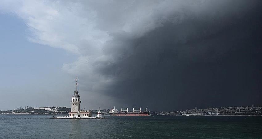 AKOM, çarşamba gününden beri Marmara Bölgesi'nde etkili olan fırtınanın bugün