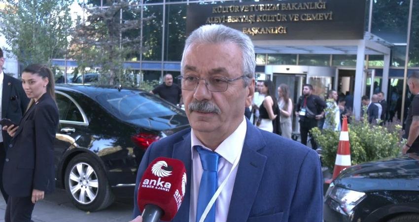 Alevi dedesi Aytekin Öztuzkıran, Kültür ve Turizm Bakanlığı öncülüğünde düzenlenen